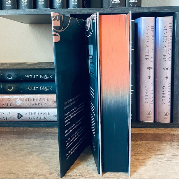 Fairyloot Exclusive Signed Edition The Curse of Saints by Kate Dramis - Picture 6 of 13